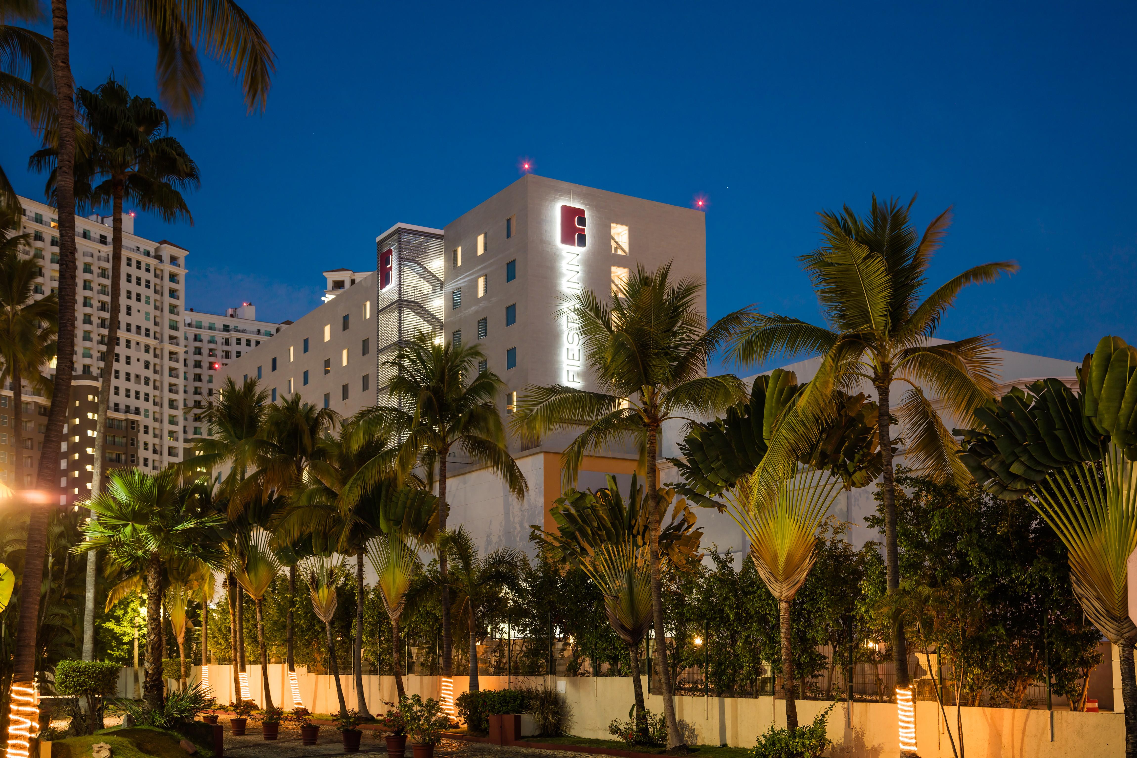 Fiesta Inn Puerto Vallarta Isla Extérieur photo